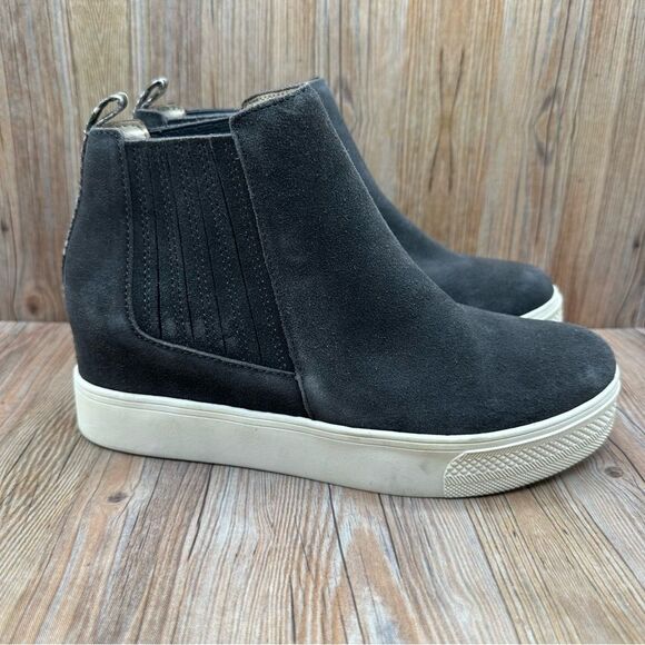 Dolce Vita Shoes - Dolce Vita Wylee Leather Slip On Wedge Comfort Sneaker Gray Suede Size 7.5